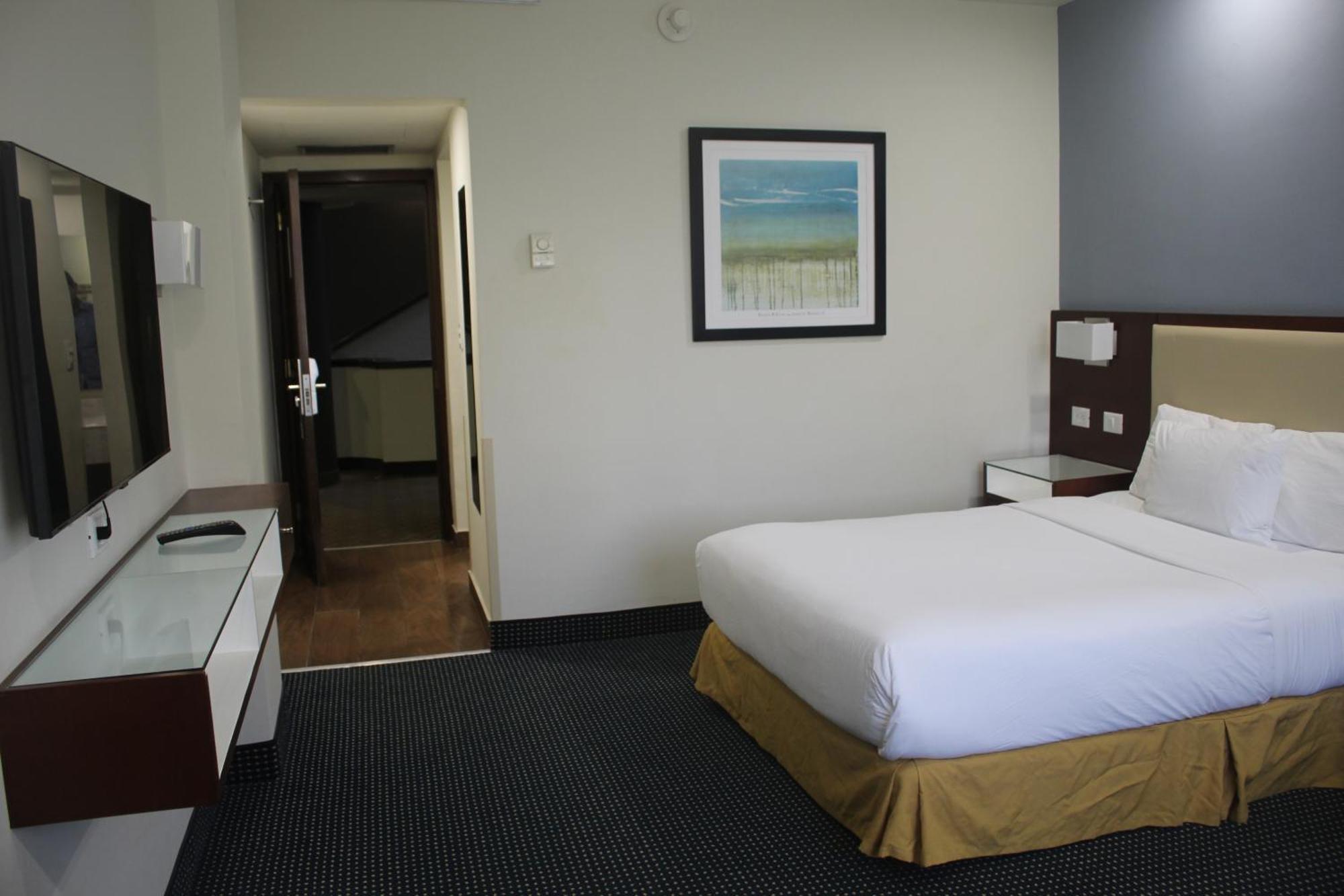 Western Santorin Hotel 4*